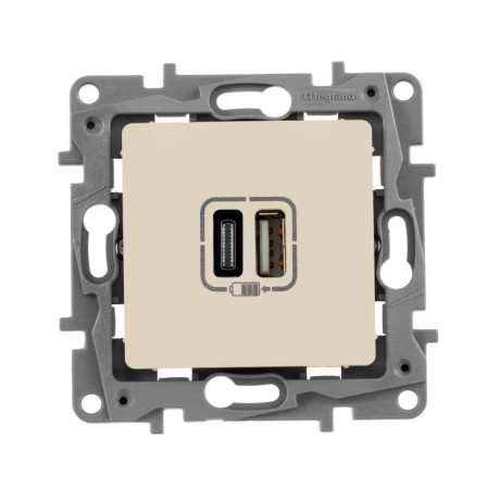 Устройство зарядное Etika с 2-мя USB разъемами A и C 240В/5В 3000мА сл. кость IEK 672336