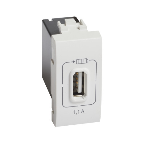 LivingLight Зарядка USB 1,1А 1м бел. Bticino N4285C1